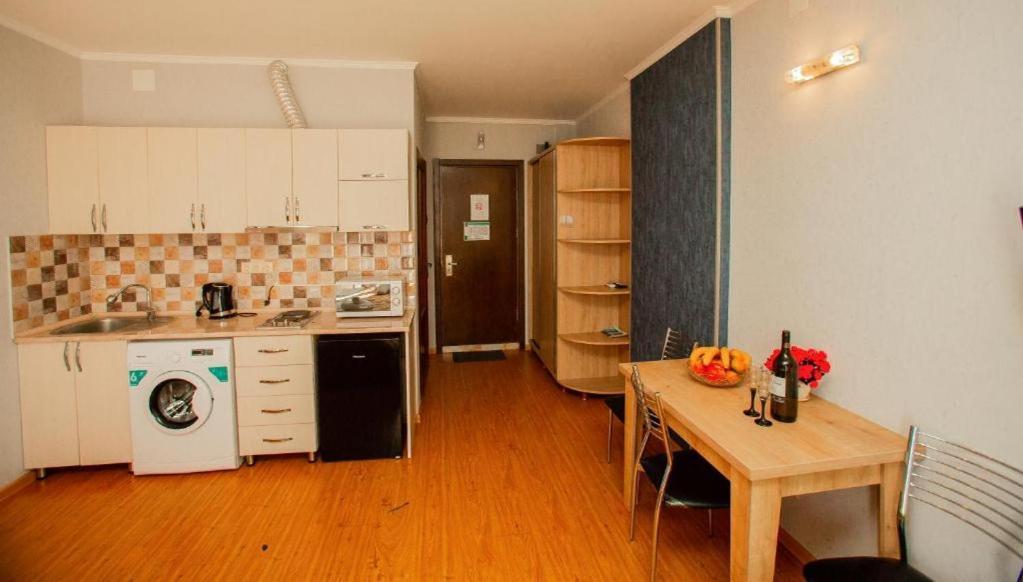 Luxury Apartments Batumi Luaran gambar