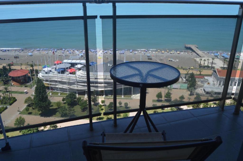 Luxury Apartments Batumi Luaran gambar