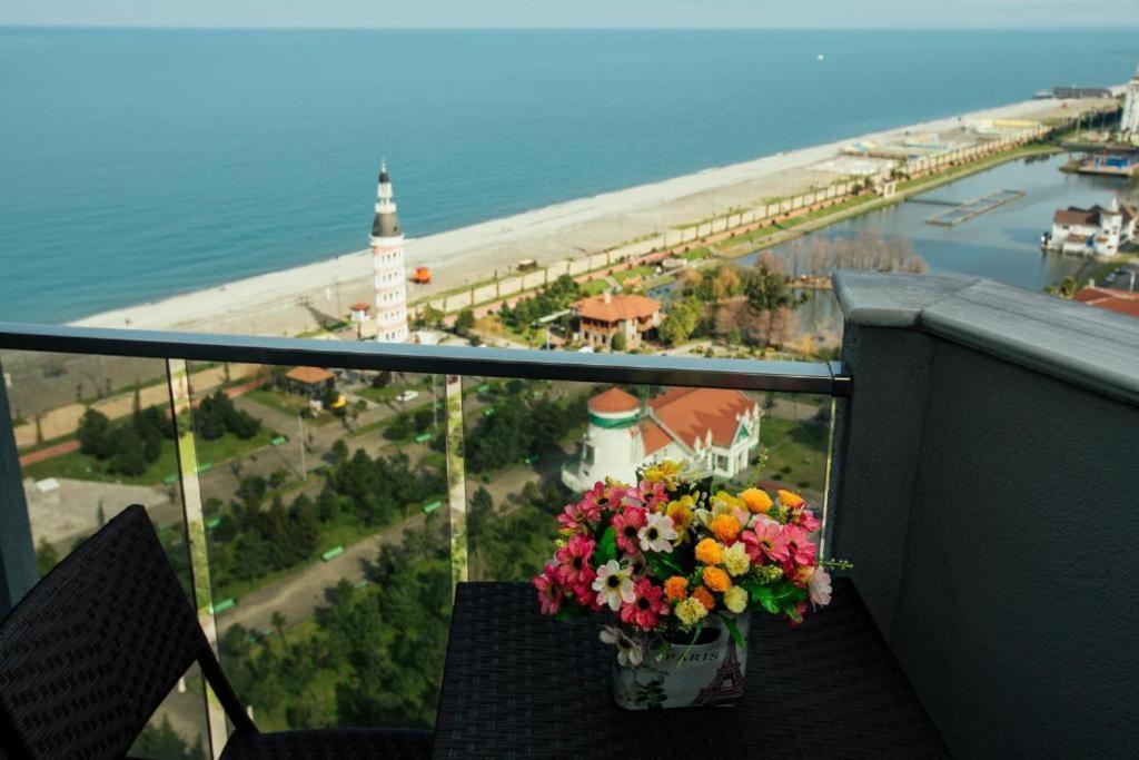 Luxury Apartments Batumi Luaran gambar